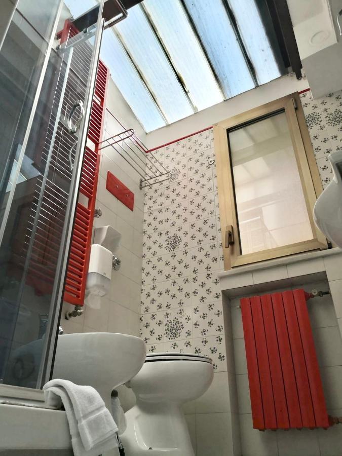 8- Tourist House Bologna - Light House - Self Check-In Apartment Ngoại thất bức ảnh