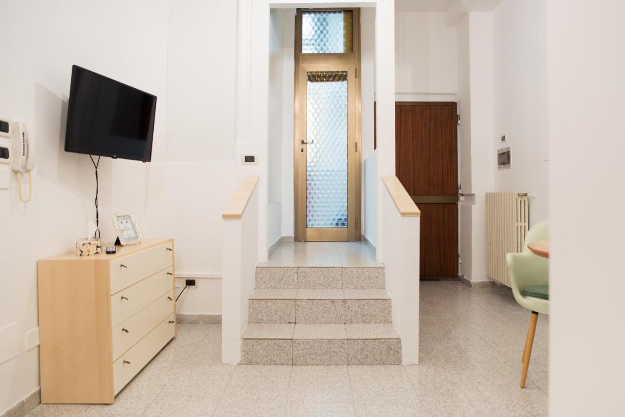 8- Tourist House Bologna - Light House - Self Check-In Apartment Ngoại thất bức ảnh