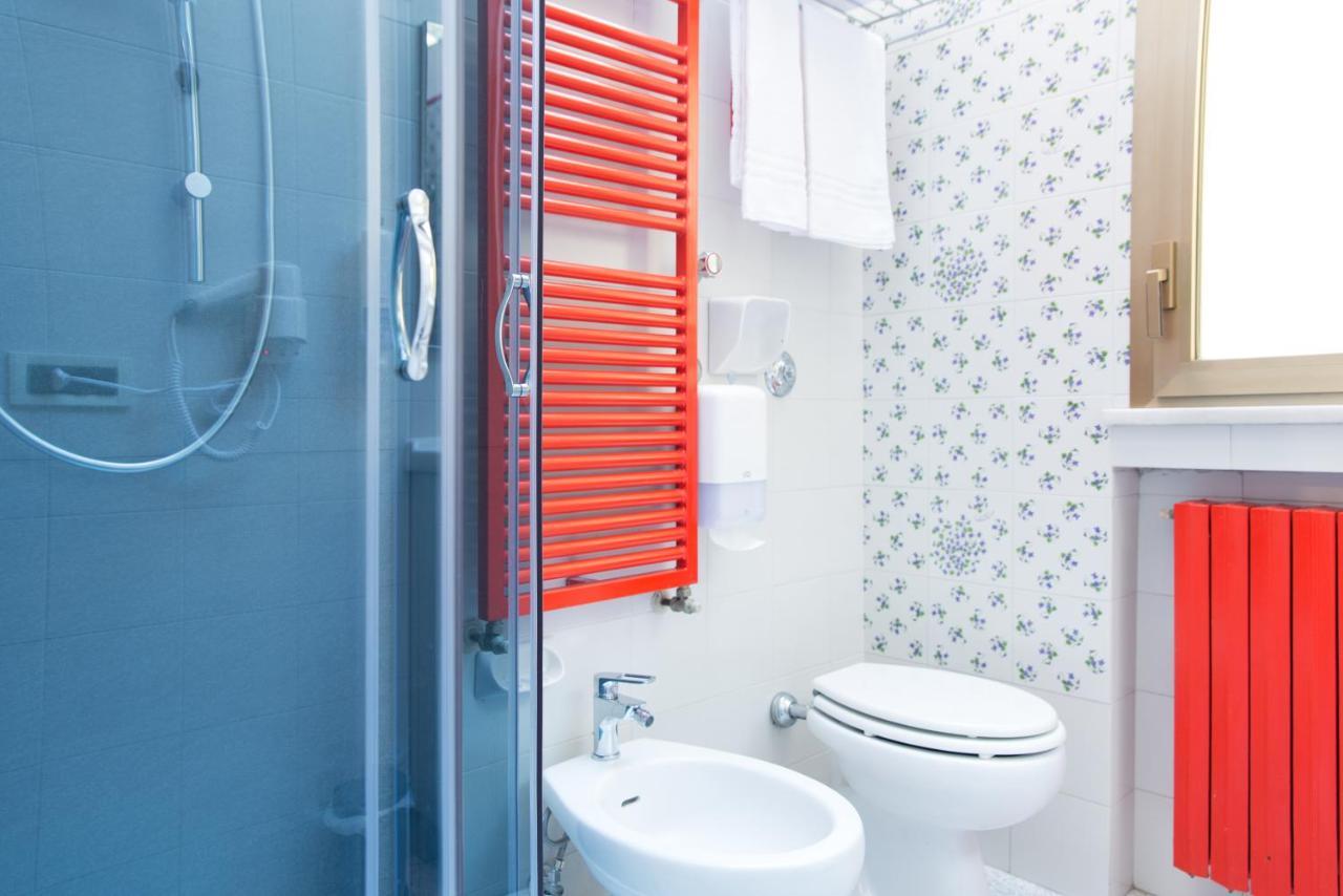 8- Tourist House Bologna - Light House - Self Check-In Apartment Ngoại thất bức ảnh