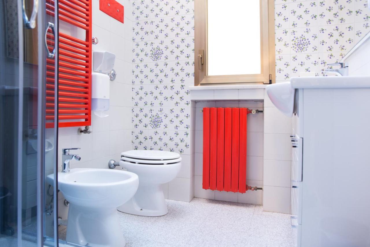 8- Tourist House Bologna - Light House - Self Check-In Apartment Ngoại thất bức ảnh