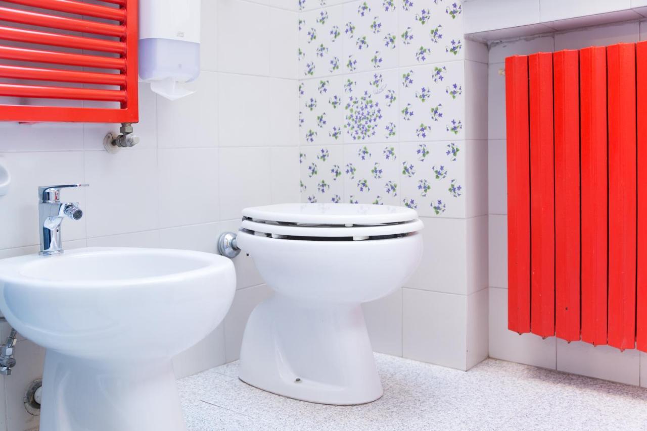 8- Tourist House Bologna - Light House - Self Check-In Apartment Ngoại thất bức ảnh