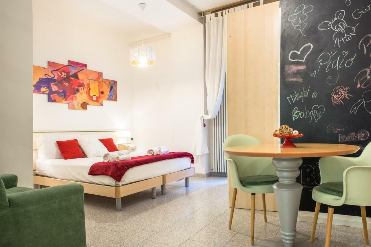 8- Tourist House Bologna - Light House - Self Check-In Apartment Ngoại thất bức ảnh